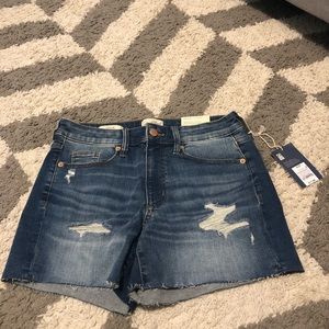 Brand New Universal Thread size 4